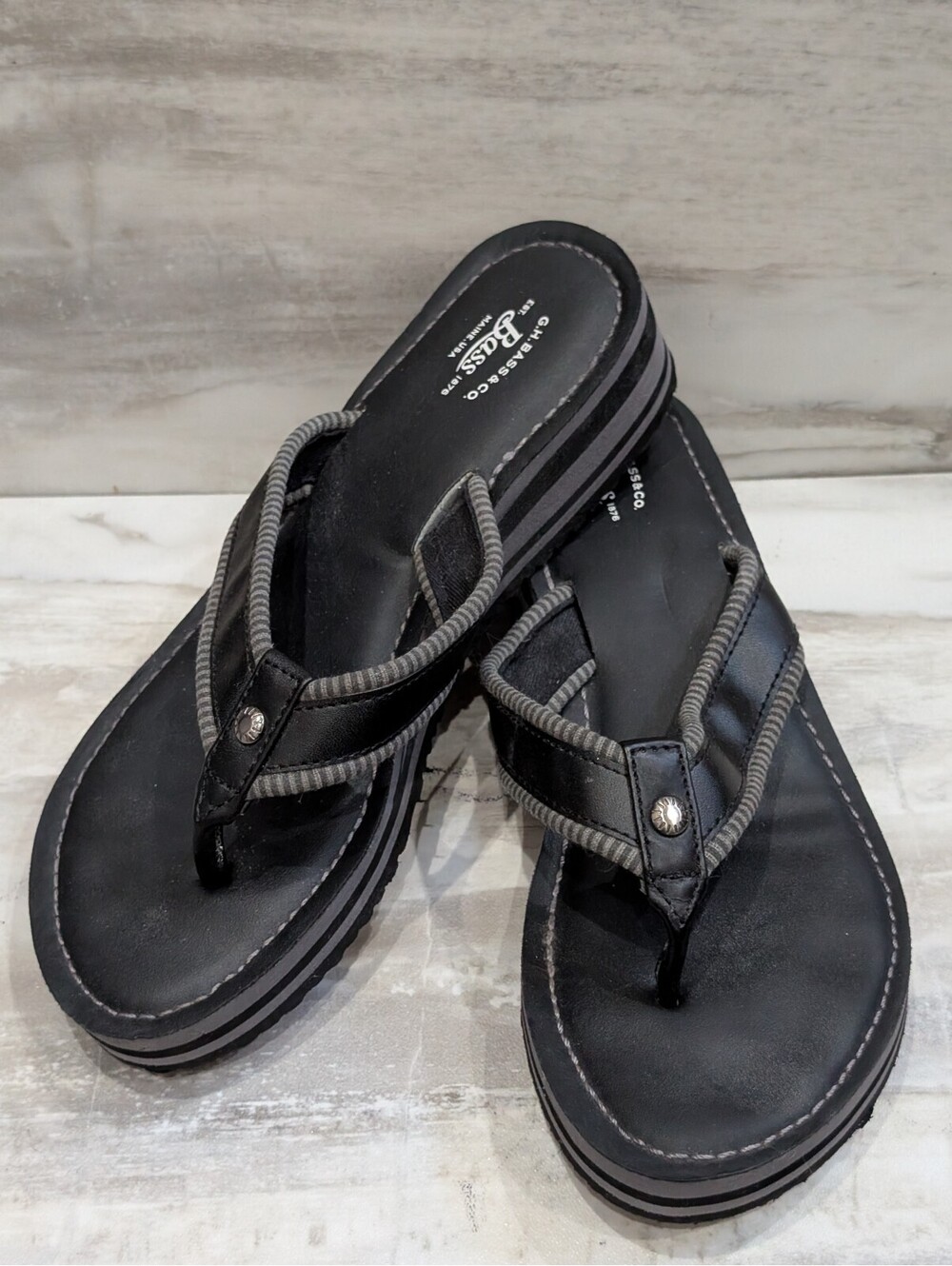 G.H. Bass & Co. Women's Black PU+Textile Upper Wedge Sandals Size 7M